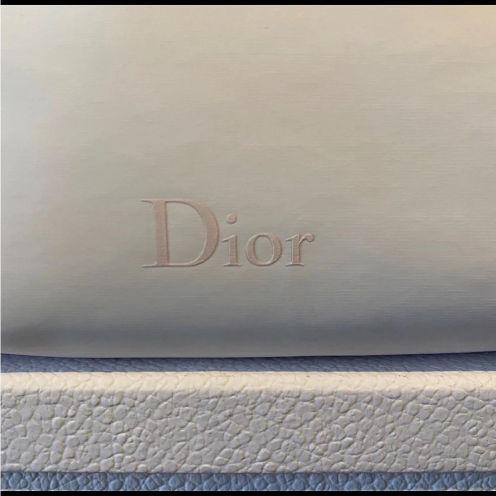 Dior Pillow Pouch Cosmetic Bag Diorshow Mascara Black Rouge 999 Dreamskin